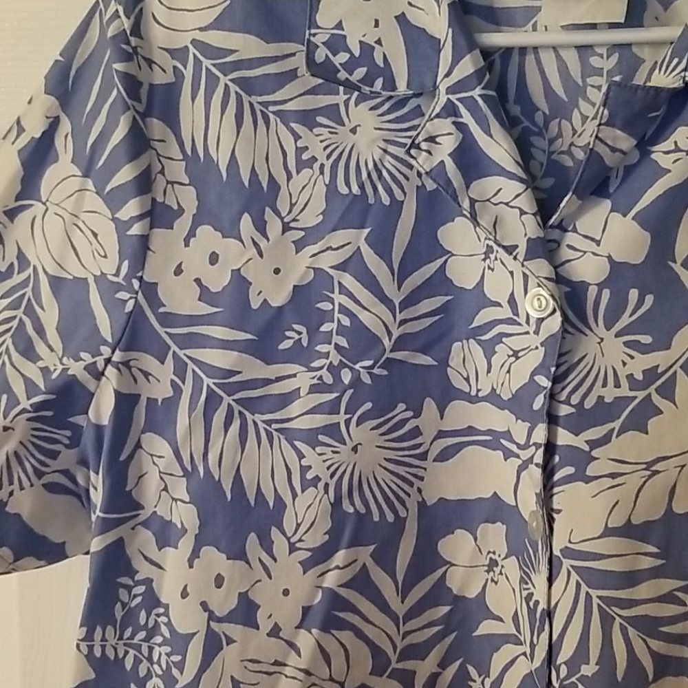 Button Down blouse - Picture 4 of 4
